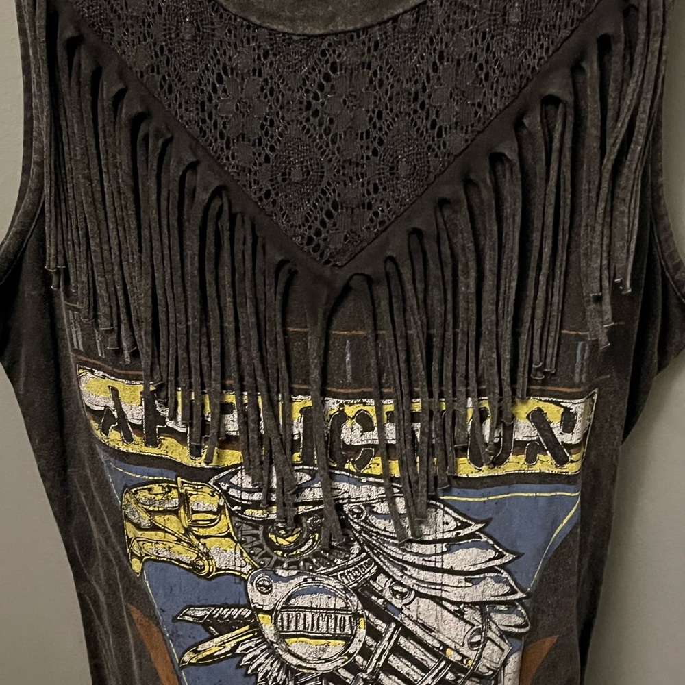Buckle Black Graphic Fringe Top - Picture 3 of 5